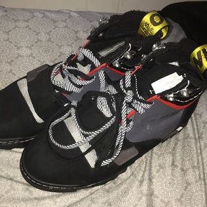 Off white boats 20/25 made